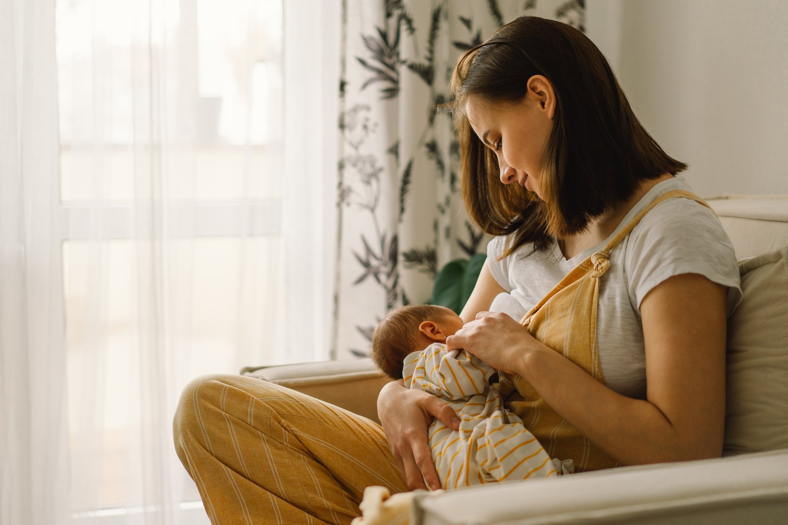 Lactation Consultant in Kanata